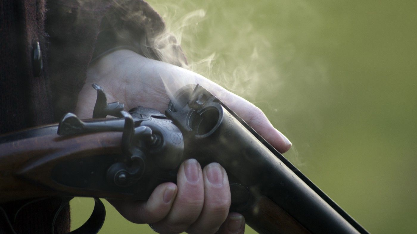 Firearms and nudity detection on Twitter and Instagram